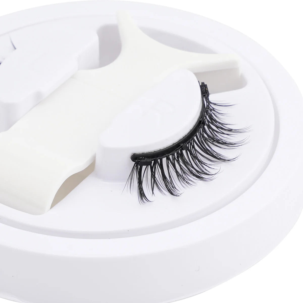 Effortless Glam Magnetic Eyelashes™